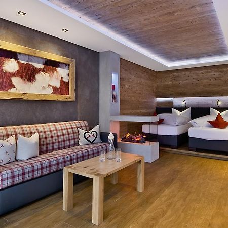 Pete Alpine Boutique Hotel - Klein Und Fein - Private Spa Suiten Und Zimmer Sankt Anton am Arlberg Habitación foto