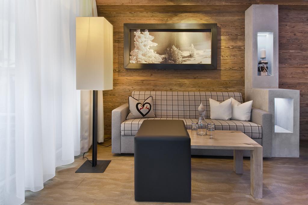 Pete Alpine Boutique Hotel - Klein Und Fein - Private Spa Suiten Und Zimmer Sankt Anton am Arlberg Habitación foto