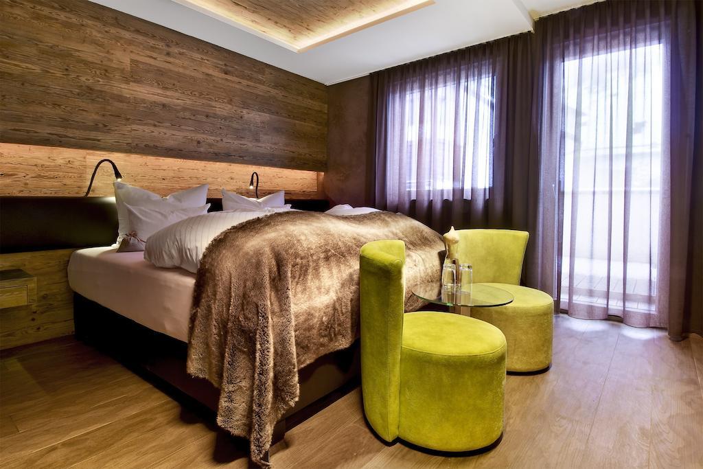 Pete Alpine Boutique Hotel - Klein Und Fein - Private Spa Suiten Und Zimmer Sankt Anton am Arlberg Habitación foto